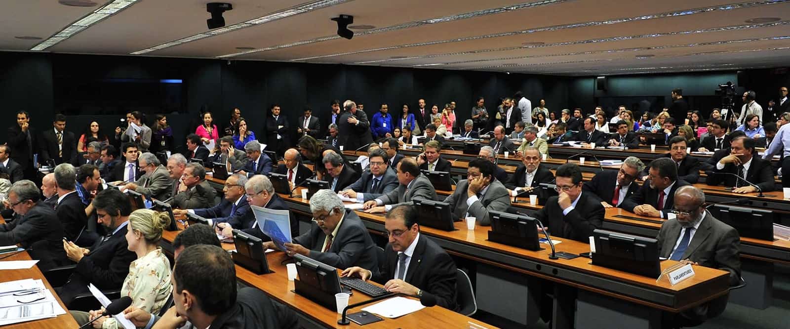 Levante Ideias - Comissão Mista EECI